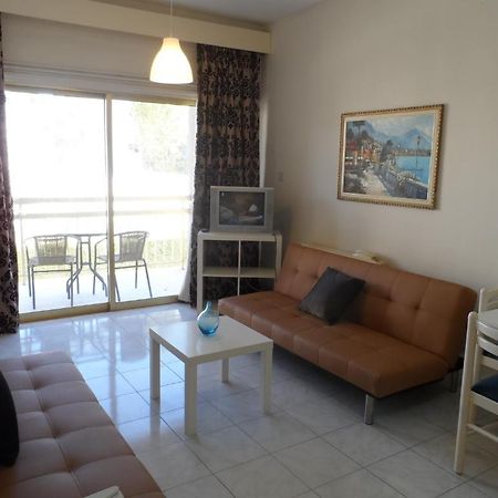 Geotanya Apartments Limasol Oda fotoğraf